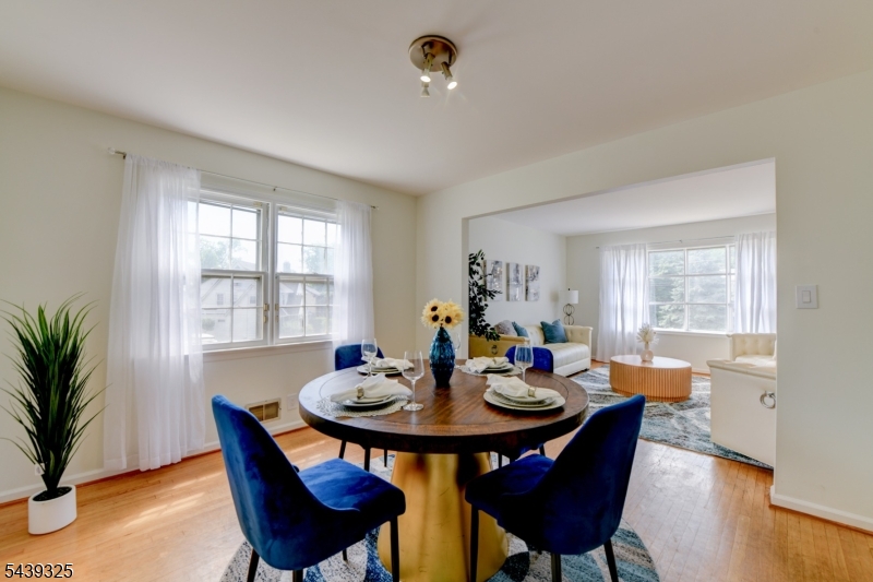 15 Winding Way