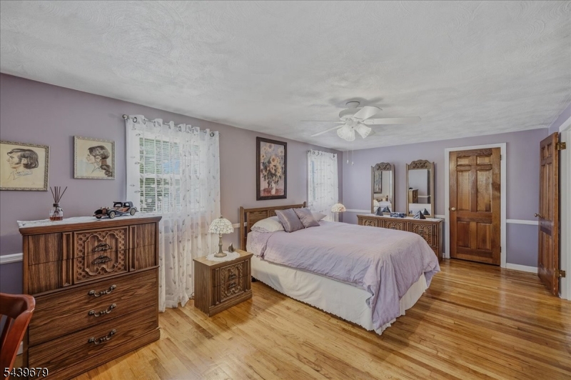 85 Stewart Ave