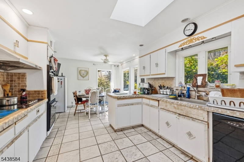 29 Farview Rd