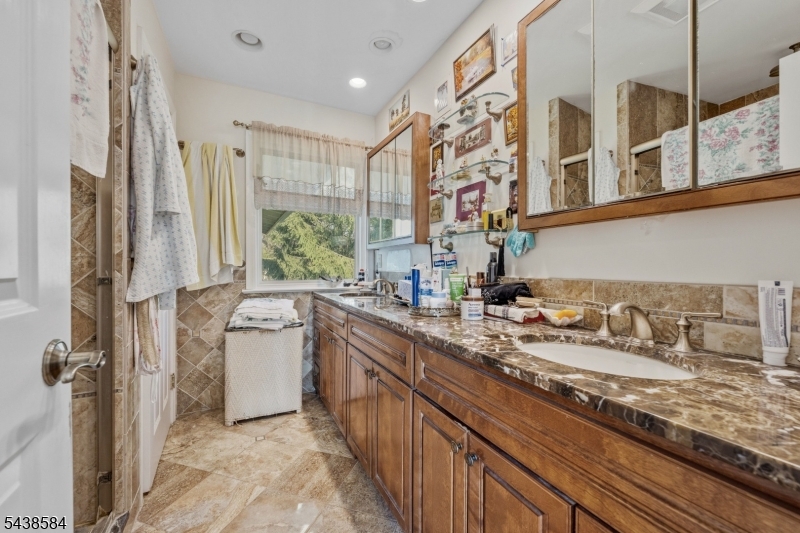 29 Farview Rd