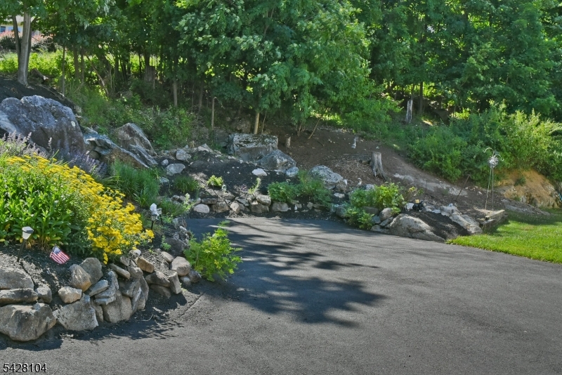 121 Leland Trail