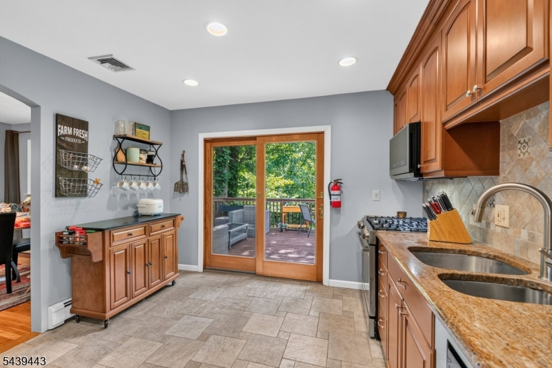 5 Drexel Ct