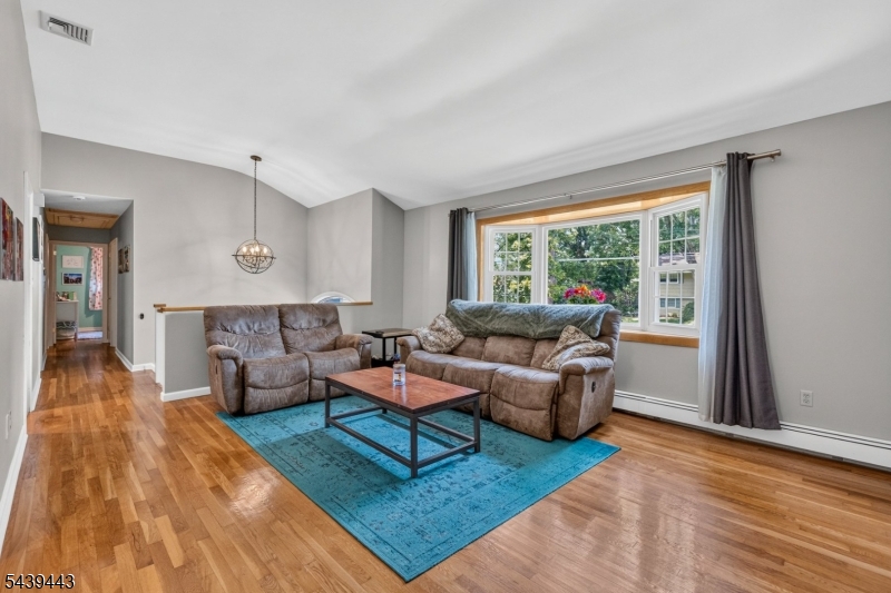 5 Drexel Ct