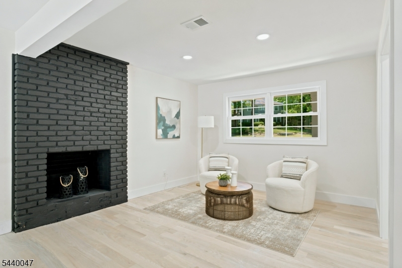 55 Green Hill Rd