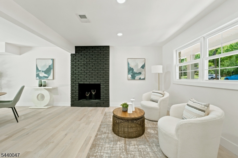 55 Green Hill Rd