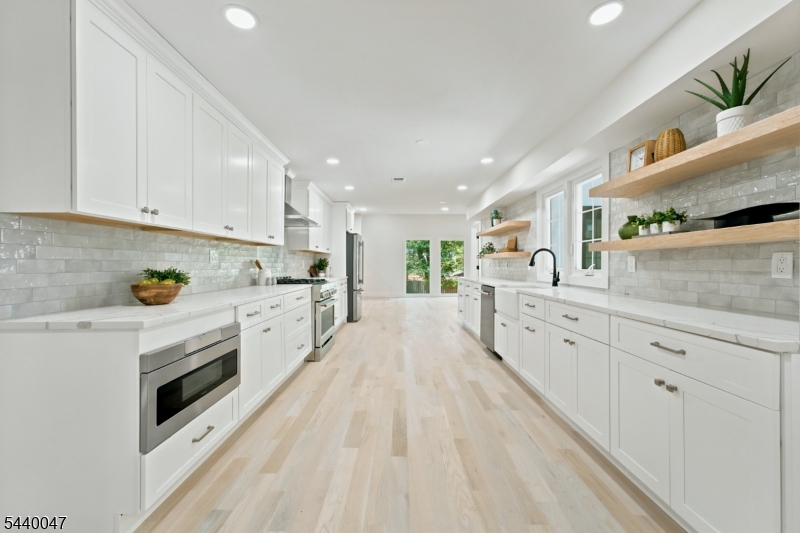 55 Green Hill Rd