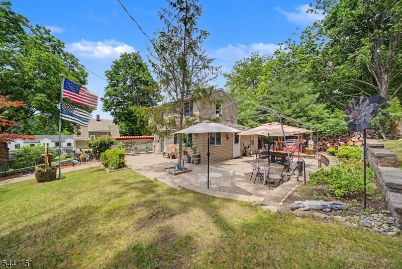 102 E. Belleview Avenue