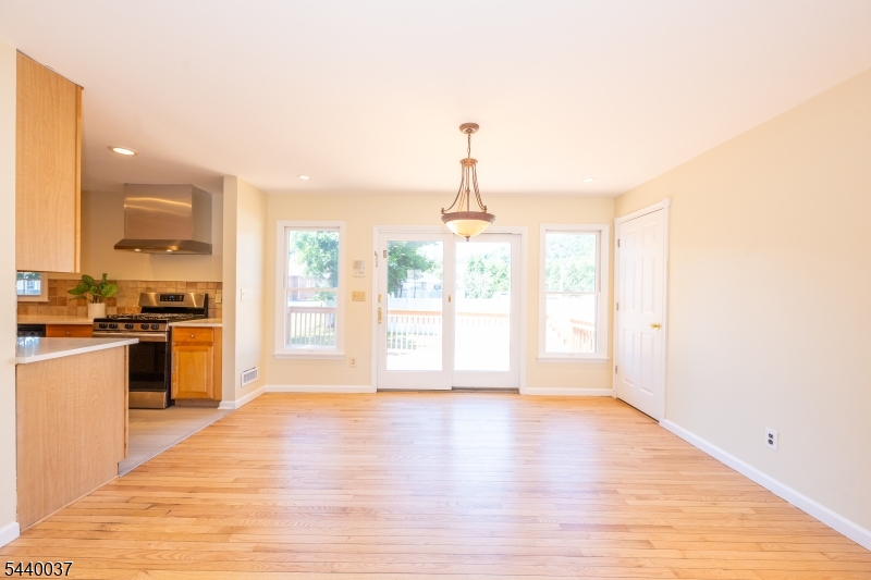 4 Van Duyne Ave