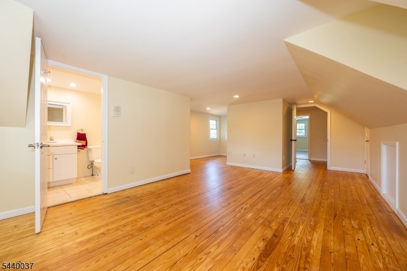 4 Van Duyne Ave