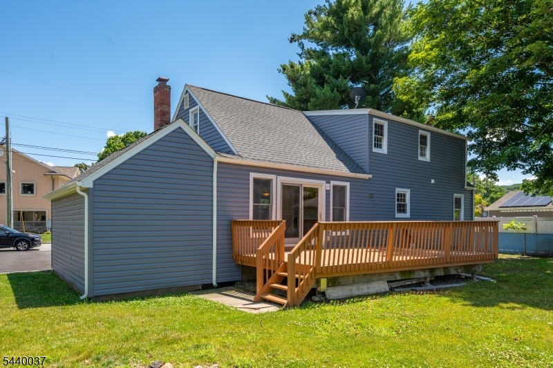 4 Van Duyne Ave