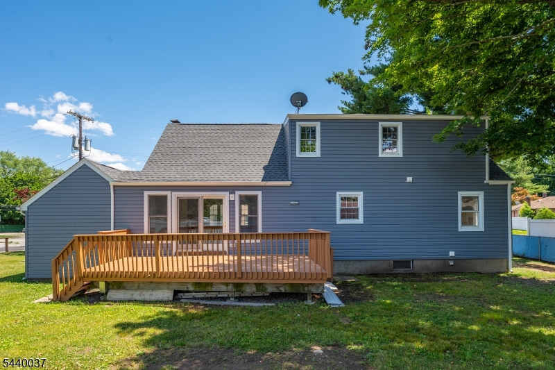 4 Van Duyne Ave