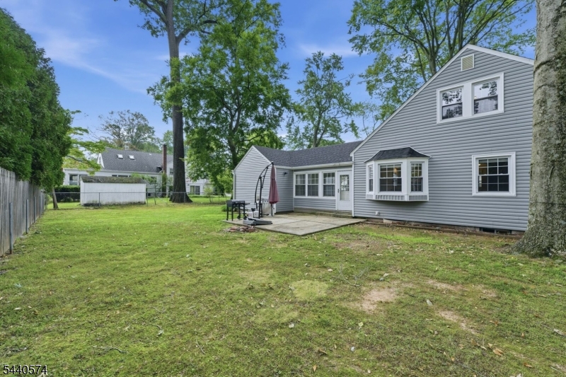 344 Mountain Ave