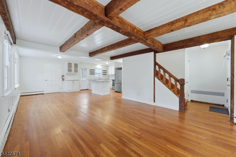 344 Mountain Ave