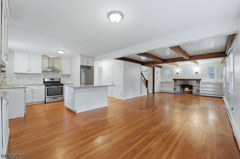 344 Mountain Ave