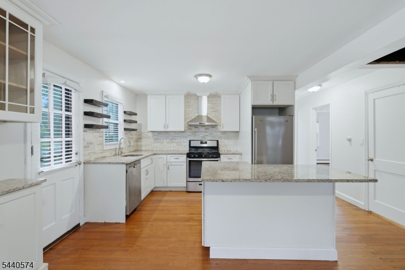 344 Mountain Ave