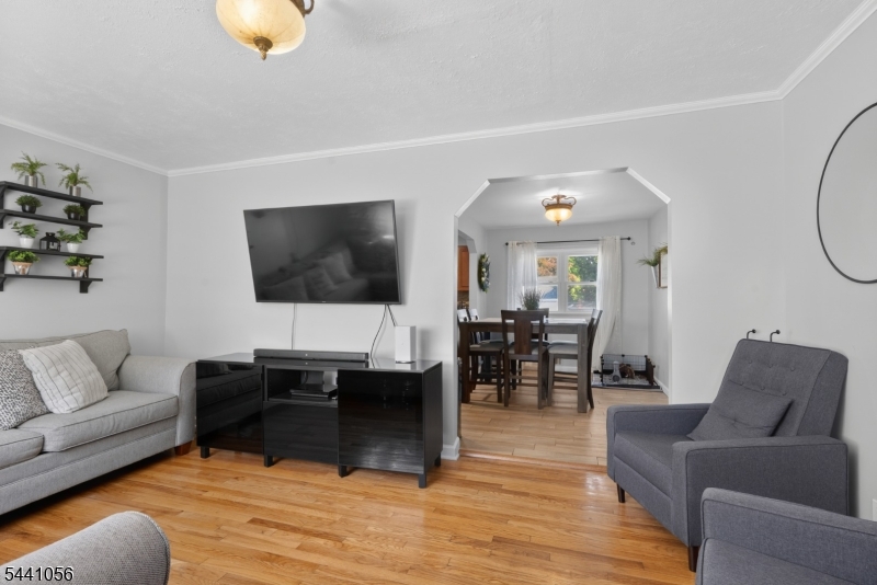 189 Totowa Ave