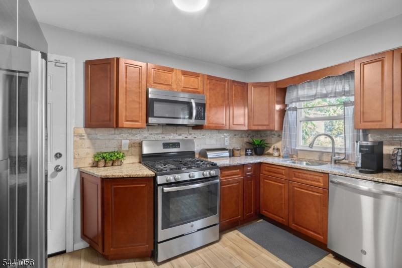 189 Totowa Ave