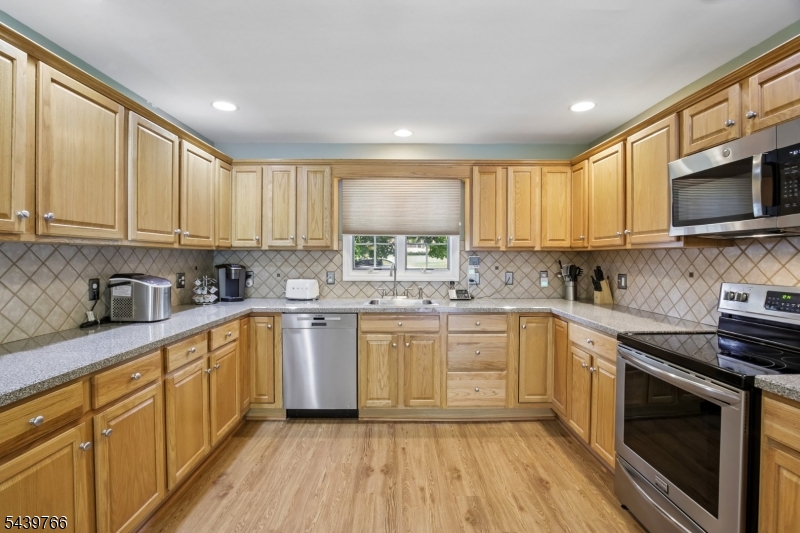41 Carey Rd