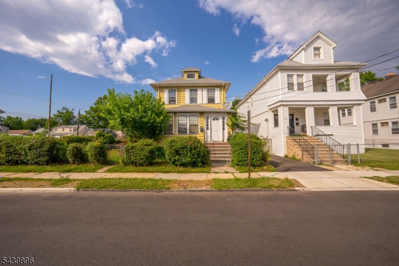 714 Chandler Ave