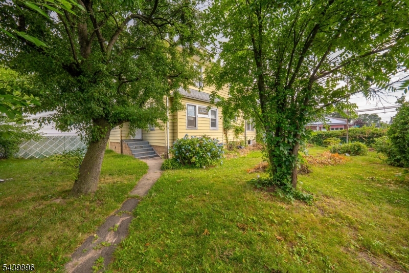 714 Chandler Ave