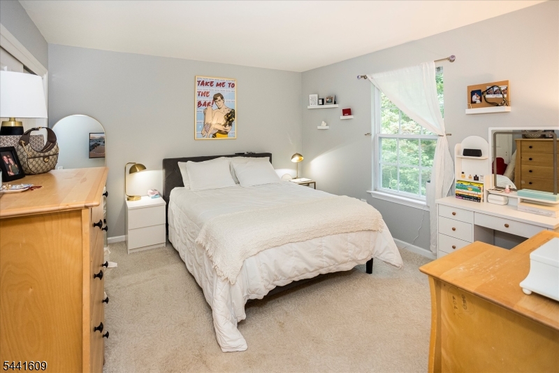 239 Old Beach Glen Rd