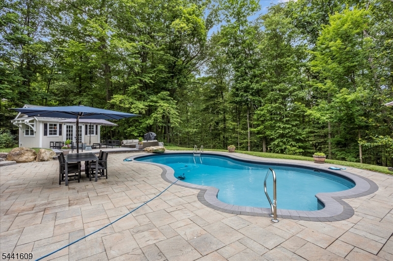 239 Old Beach Glen Rd