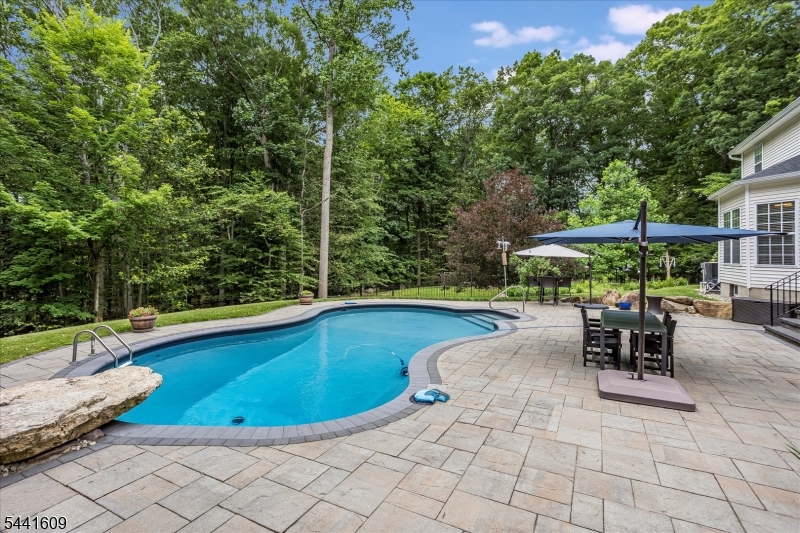239 Old Beach Glen Rd