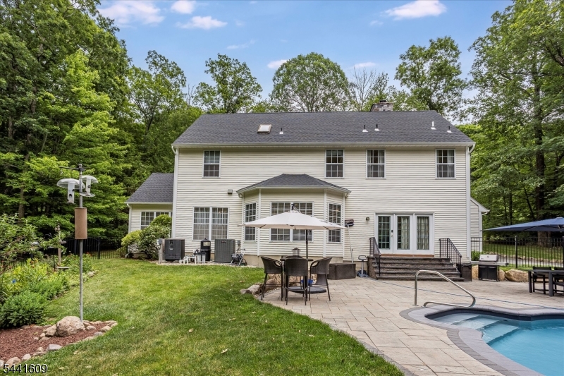239 Old Beach Glen Rd