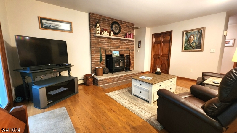 40 Dyer Rd