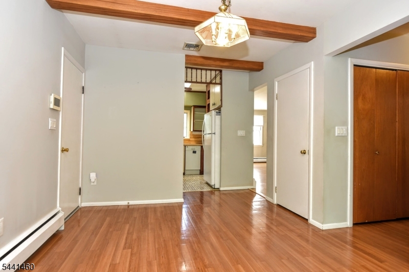 11 Mountain Ridge Dr