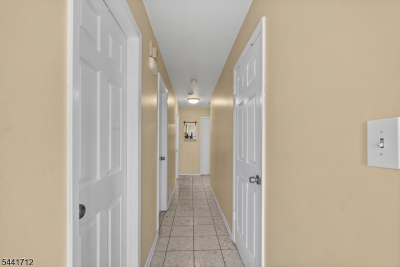 825 Mccandless Pl