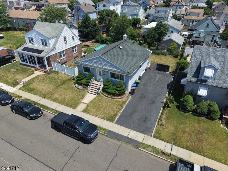 825 Mccandless Pl