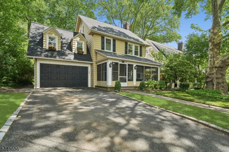 2 Kendall Ave