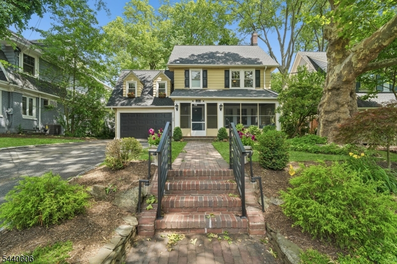 2 Kendall Ave