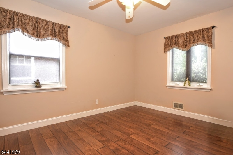 25 Morlot Ave