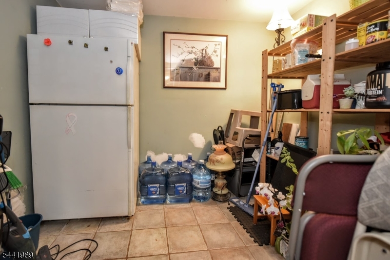 25 Morlot Ave