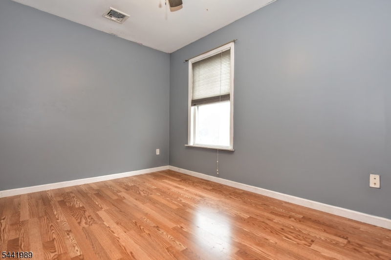 25 Morlot Ave