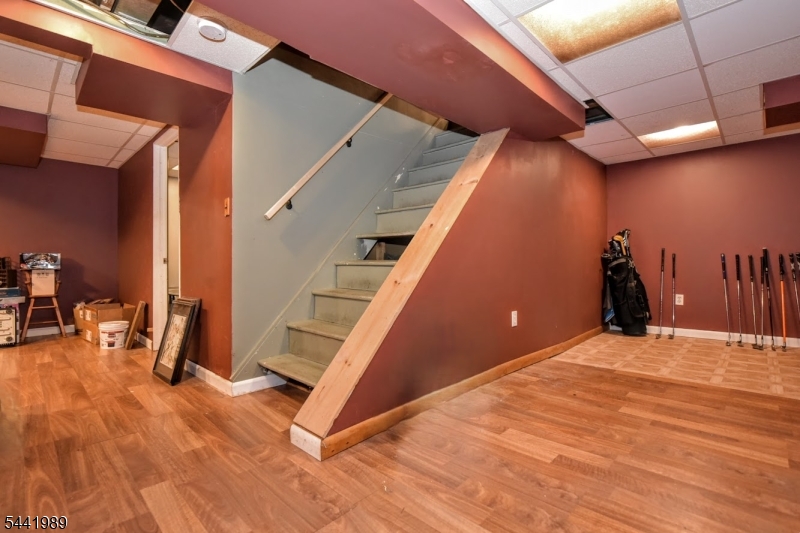25 Morlot Ave