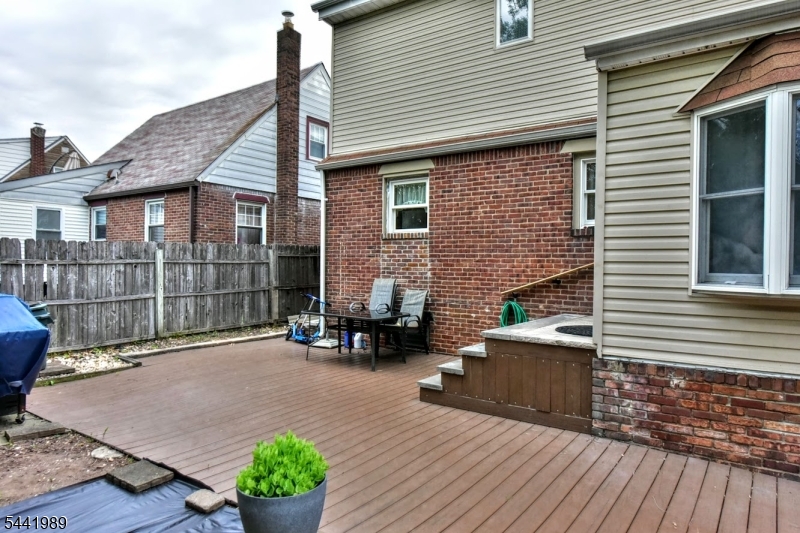 25 Morlot Ave