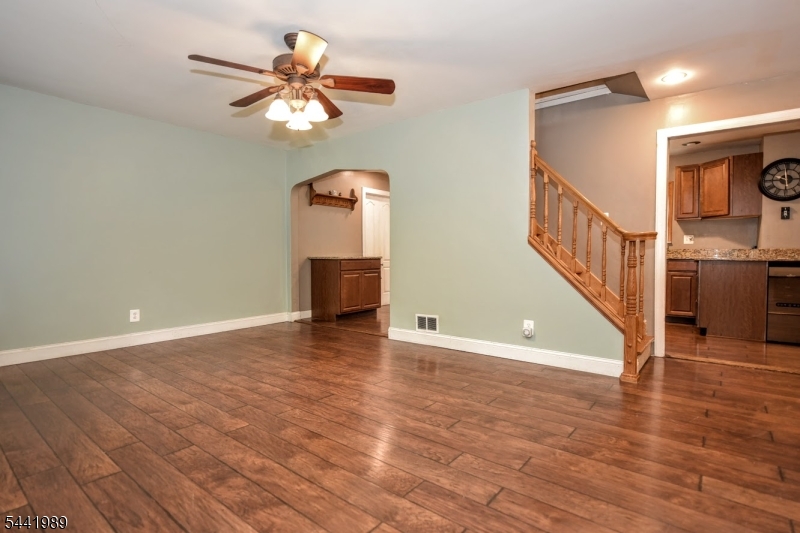 25 Morlot Ave