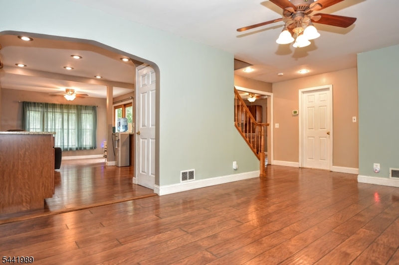 25 Morlot Ave