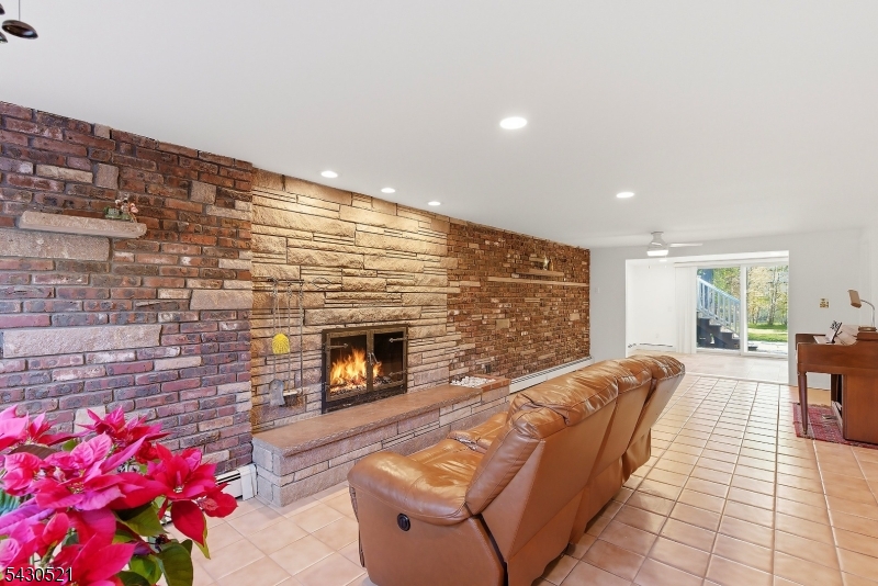 56 FRANCES DR