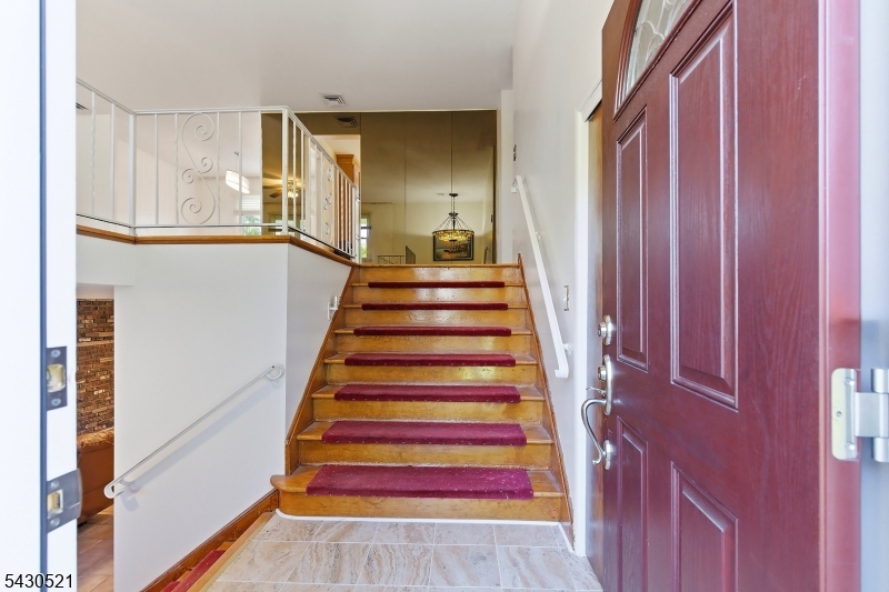 56 FRANCES DR