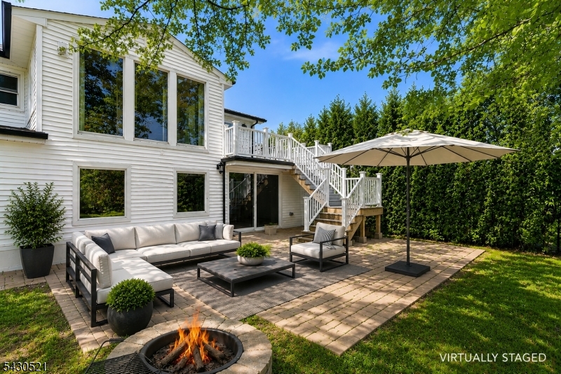 56 FRANCES DR