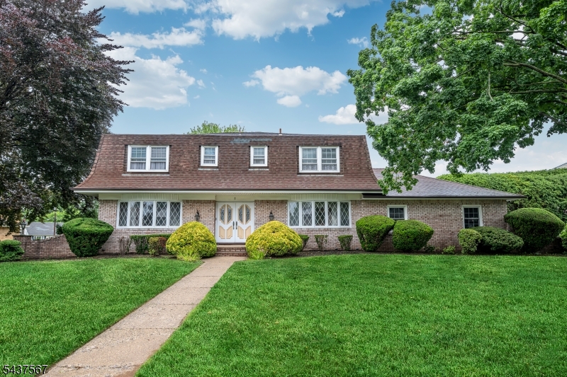 7 Glendale Ln