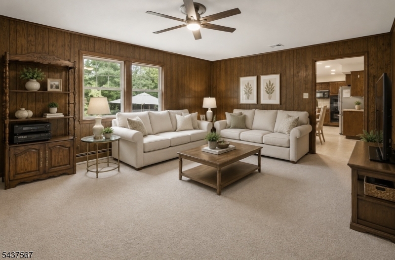 7 Glendale Ln