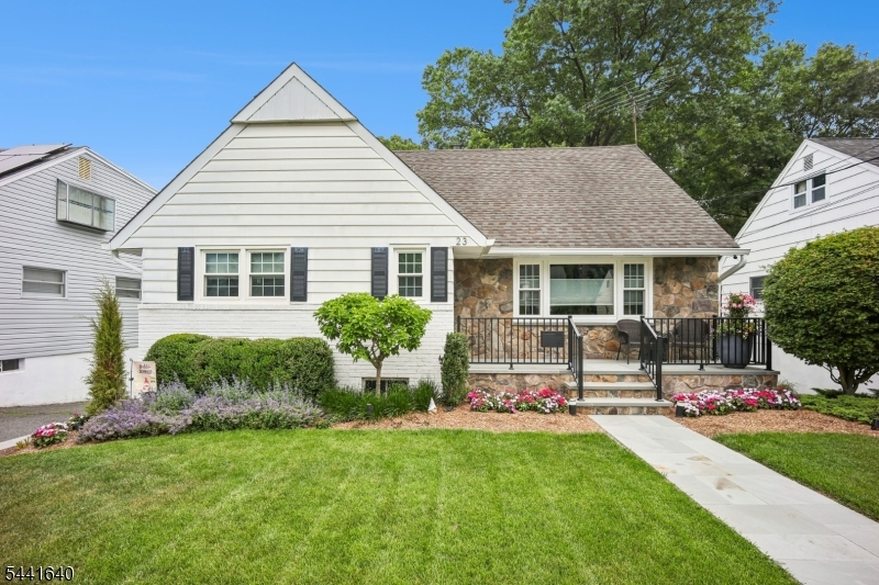 23 Andover Pl