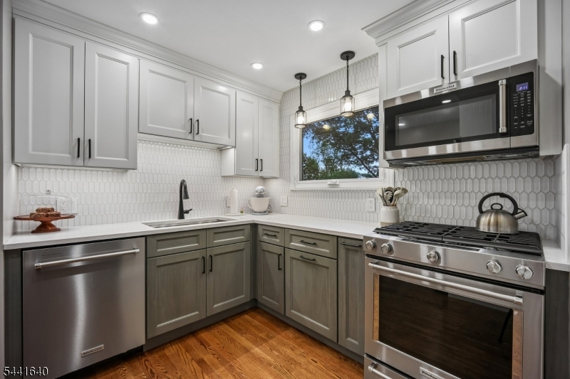 23 Andover Pl