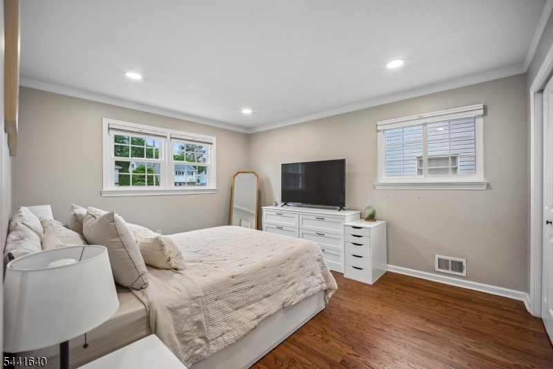 23 Andover Pl