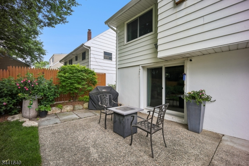 23 Andover Pl